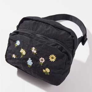 Baggu Ditsy Floral Fanny Pack